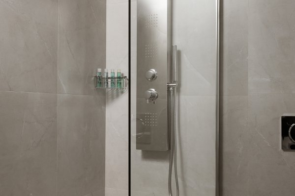 Superior Double Room gallery image 3